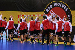 Oefenwedstrijden Red Wolves