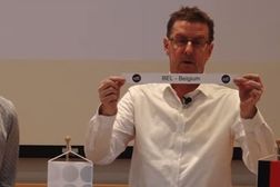 Loting met perspectieven voor Red Wolves