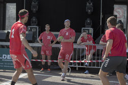 Streethandbal in Neerpelt!